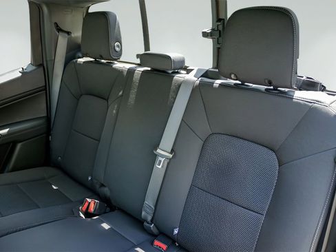 Used 2024 GMC Canyon Elevation w/ Convenience Package image 6