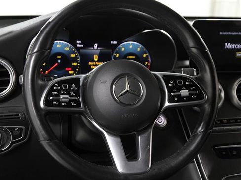 Used 2022 Mercedes-Benz GLC 300 4MATIC image 7