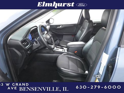 Used 2023 Ford Escape SE image 10