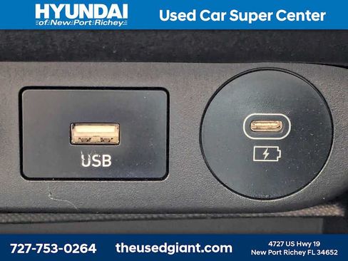 Certified 2024 Hyundai Elantra SE FWD image 21