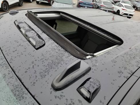 Used 2024 Chevrolet Silverado 2500 ZR2 w/ Technology Package image 30