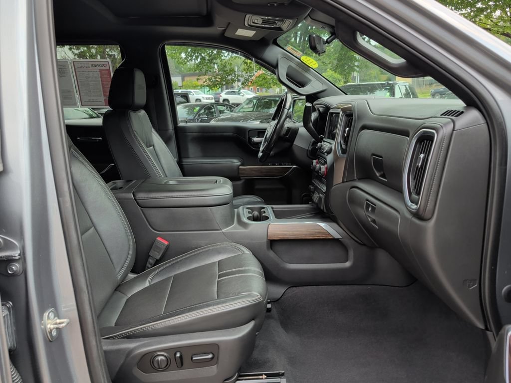 Used 2019 Chevrolet Silverado 1500 High Country w/ Technology Package AWD/4WD image 37