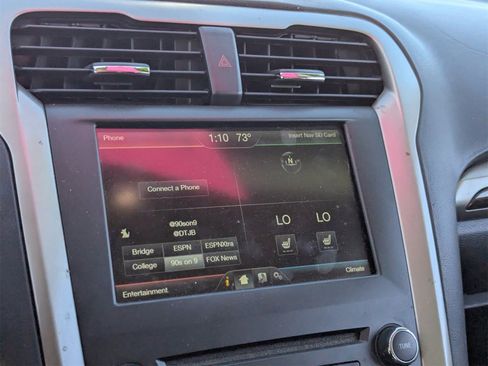 Used 2016 Ford Fusion Energi SE image 20