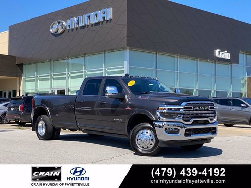 Used 2025 RAM 3500 Longhorn AWD/4WD image 1
