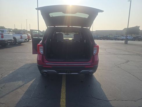 Used 2020 Ford Explorer Limited w/ Class III Trailer Tow Package AWD/4WD image 22