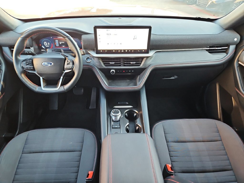 Used 2025 Ford Explorer ST-Line w/ ST-Line Street Pack AWD/4WD image 26