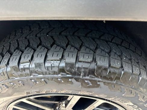 Used 2022 GMC Sierra 1500 Elevation AWD/4WD image 9