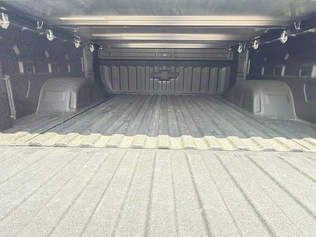 Used 2026 Chevrolet Silverado 1500 High Country w/ Midnight Edition RWD image 11
