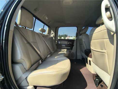 Used 2013 RAM 2500 Laramie w/ Convenience Group image 13