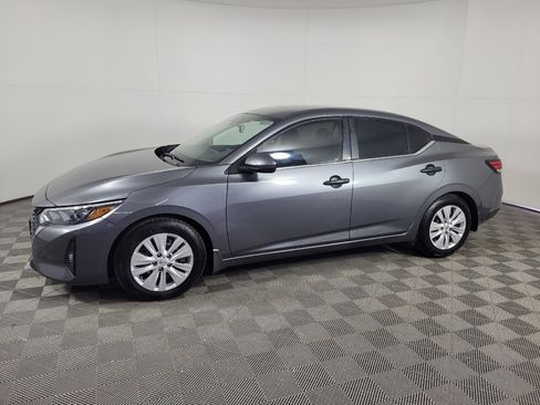 Used 2024 Nissan Sentra S FWD image 2
