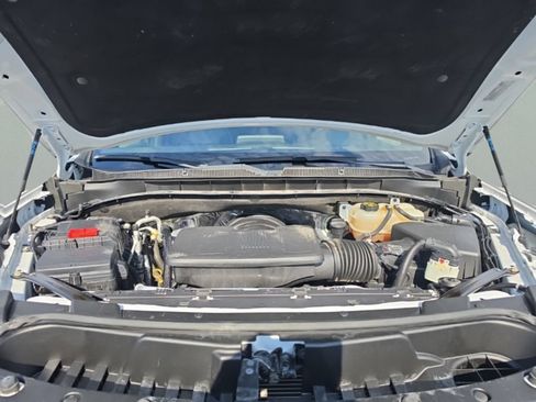 Used 2023 Chevrolet Suburban Premier AWD/4WD image 12