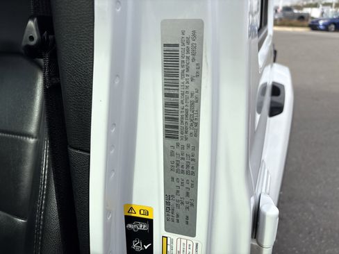 Used 2020 Jeep Wrangler Unlimited Sahara image 35