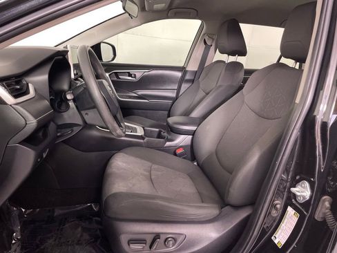 Used 2023 Toyota RAV4 XLE image 18