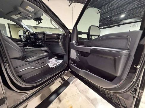 Used 2023 Ford F250 Lariat w/ Lariat Ultimate Package image 13