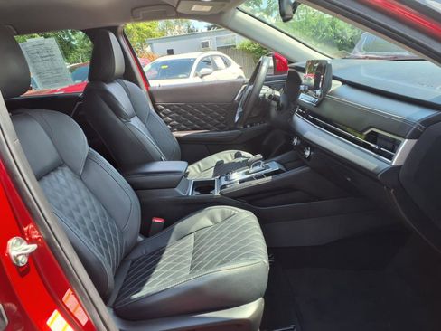 Used 2022 Mitsubishi Outlander SEL image 13