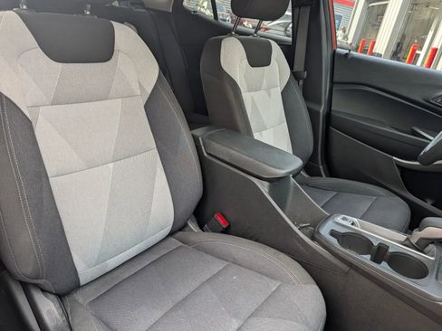 Used 2024 Chevrolet Trax LS w/ LS Convenience Package image 13