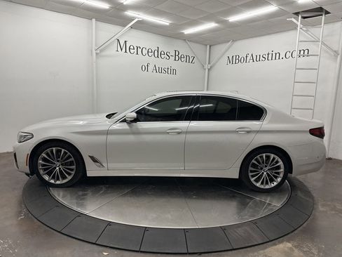 Used 2021 BMW 540i w/ Premium Package image 4