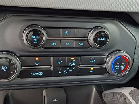 Certified 2023 Ford Bronco Big Bend w/ Sasquatch Package AWD/4WD image 27