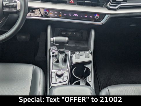 Used 2023 Kia Sportage EX image 18
