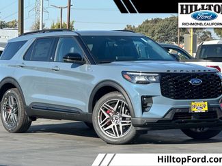 New 2026 Ford Explorer ST-Line video 1