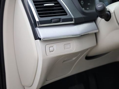 Used 2022 Volvo XC90 T5 Momentum image 17