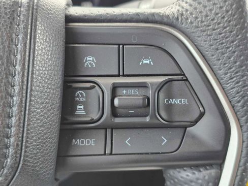 Used 2025 Toyota Tacoma TRD Off-Road w/ TRD Off Road Premium Package image 31