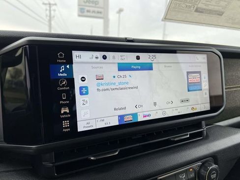 New 2026 Jeep Gladiator Sport image 10