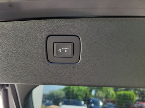 New 2026 Buick Envista Sport Touring w/ Convenience I Package FWD image 9