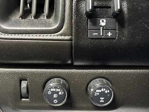 Used 2022 GMC Canyon Elevation image 12