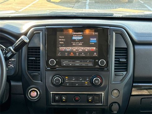 Used 2022 Nissan Titan SV image 14
