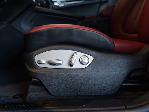 New 2026 Porsche Macan Turbo AWD/4WD image 29