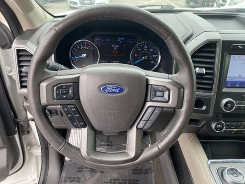 Used 2020 Ford Expedition XLT w/ Equipment Group 202A RWD image 13