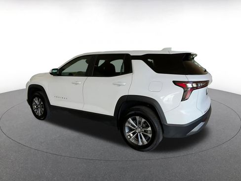 Used 2025 Chevrolet Equinox LT image 10