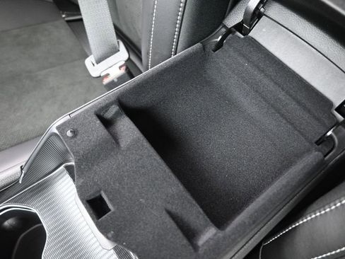 New 2025 Jeep Grand Cherokee Altitude image 4