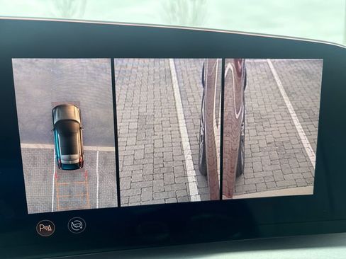 New 2025 Cadillac Lyriq Premium Luxury image 34