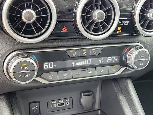 Used 2025 Nissan Sentra SV w/ All-Weather Package FWD image 15