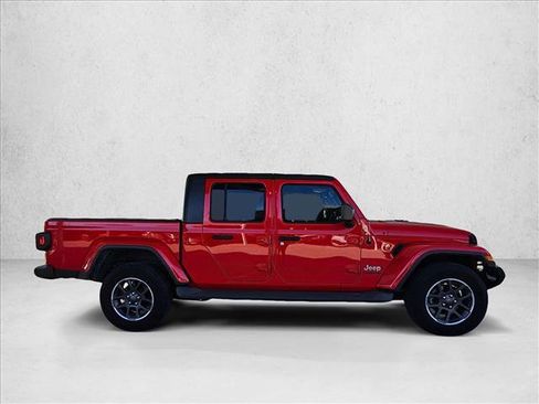 Used 2020 Jeep Gladiator Overland image 4