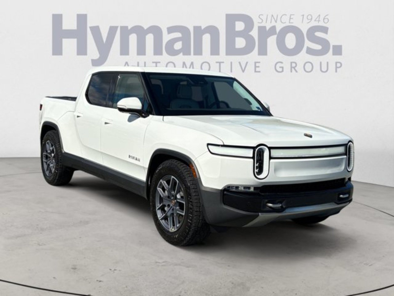 Used 2023 Rivian R1T Adventure Dual AWD/4WD image 1