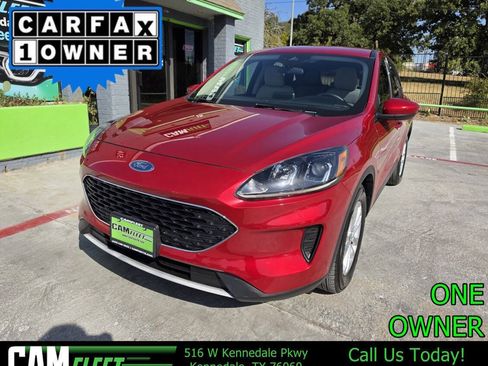 Used 2020 Ford Escape SE FWD image 1