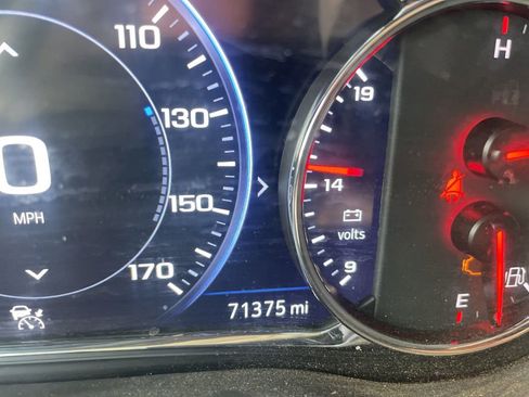 Used 2022 GMC Acadia Denali w/ Denali Ultimate Package image 6