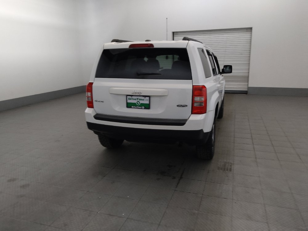 Used 2015 Jeep Patriot High Altitude AWD/4WD image 7
