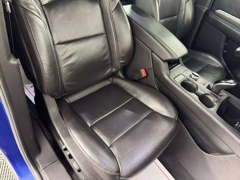 Used 2021 Cadillac XT4 Premium Luxury AWD/4WD image 35