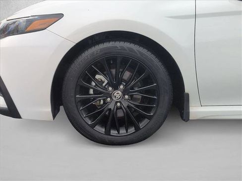 Used 2021 Toyota Camry SE w/ Carpet Mat Package (TMS) image 23
