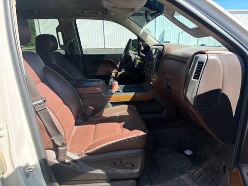 Used 2015 Chevrolet Silverado 1500 High Country AWD/4WD image 13