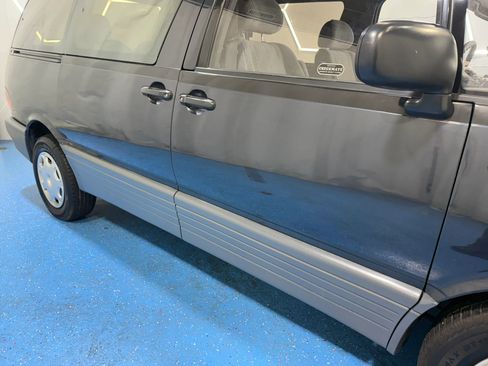 Used 1995 Toyota Previa DX image 19