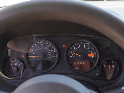 Used 2015 Jeep Compass Sport w/ Power Value Group image 30