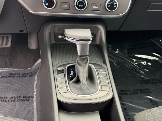 Used 2024 Hyundai Kona SE AWD/4WD image 17