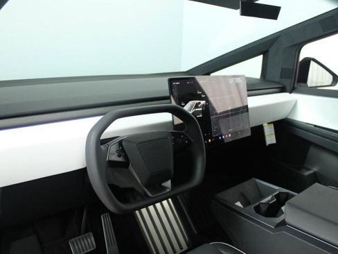 Used 2024 Tesla Cybertruck Cyberbeast image 14