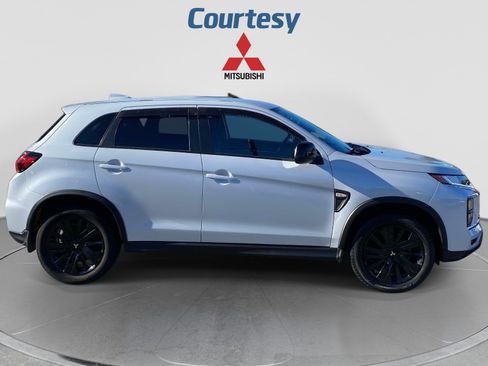 Used 2023 Mitsubishi Outlander Sport ES AWD/4WD image 7