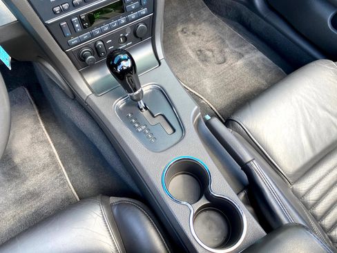 Used 2002 Ford Thunderbird Deluxe image 34